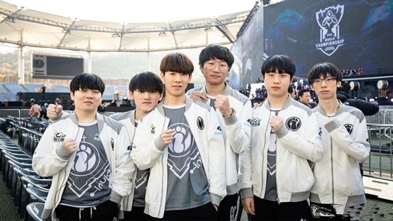 Team WE 对阵LGD赛前数据前瞻：Haichao四项数据强于FoFo